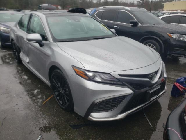 2021 toyota camry xse