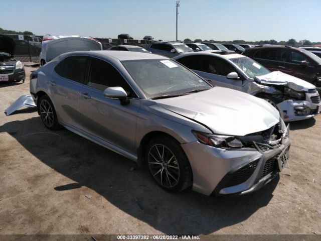 2022 toyota camry