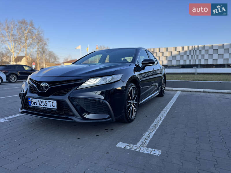 2020 toyota camry
