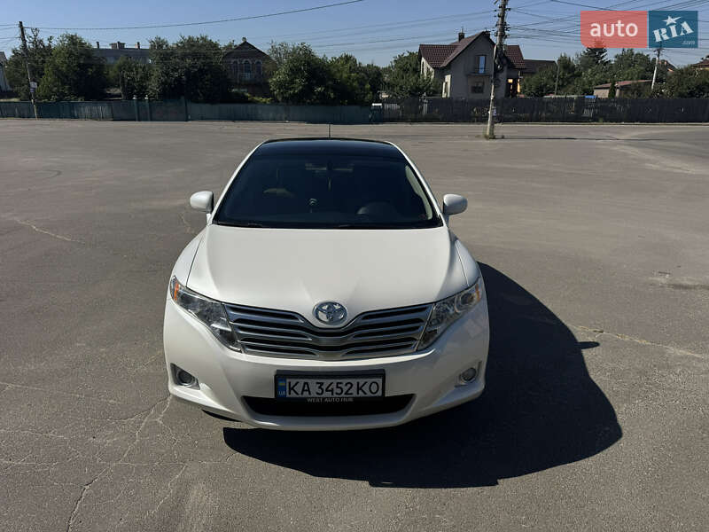 2011 toyota venza