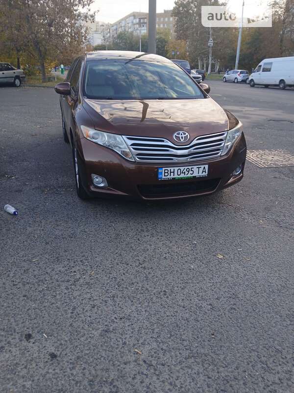 2010 toyota venza