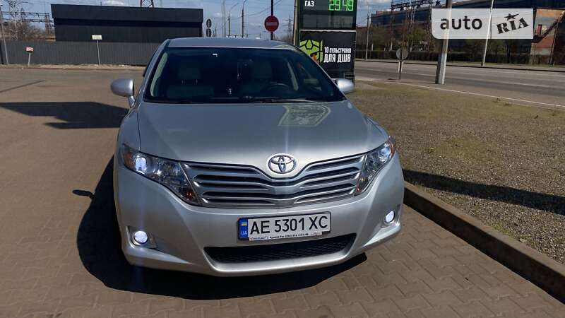 2010 toyota venza