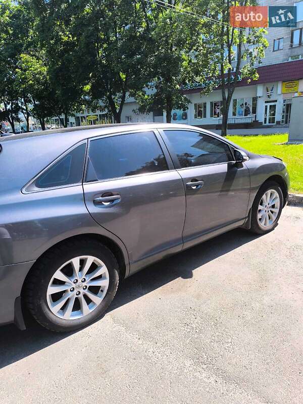 2013 toyota venza
