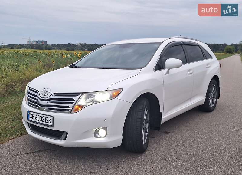 2010 toyota venza