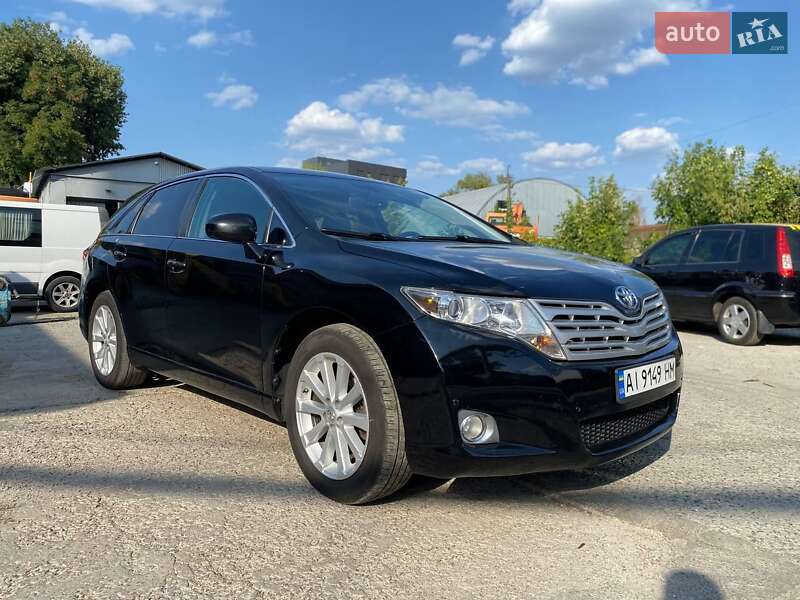 2010 toyota venza