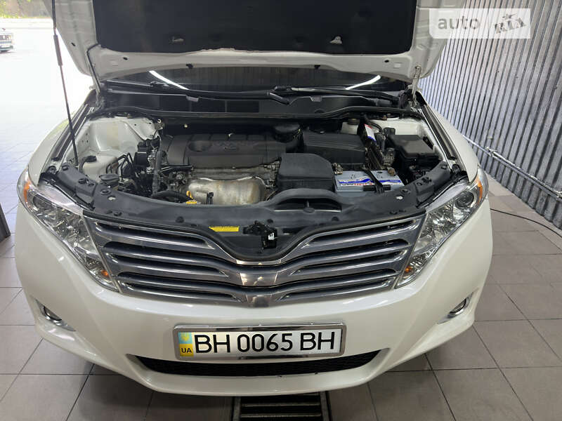 2010 toyota venza