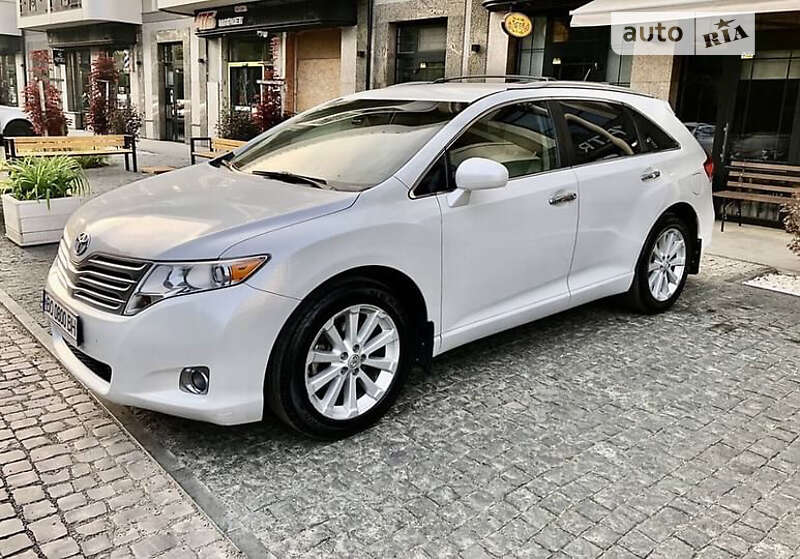 2010 toyota venza