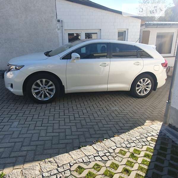 2013 toyota venza