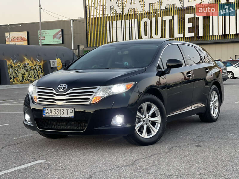 2010 toyota venza