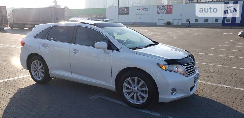 2010 toyota venza