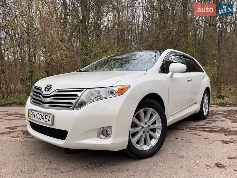 2011 TOYOTA Venza