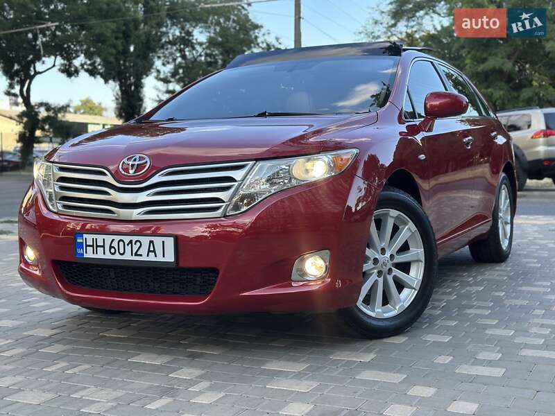 2010 toyota venza