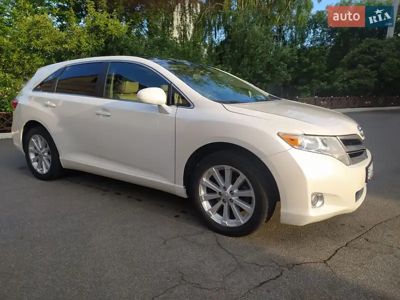 2011 toyota venza