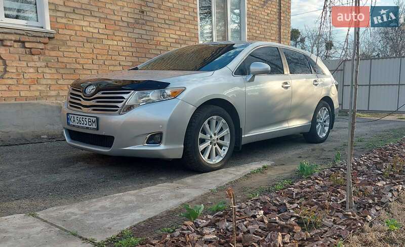 2010 toyota venza