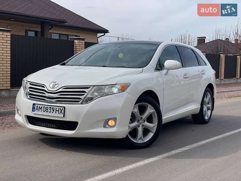 2010 toyota venza