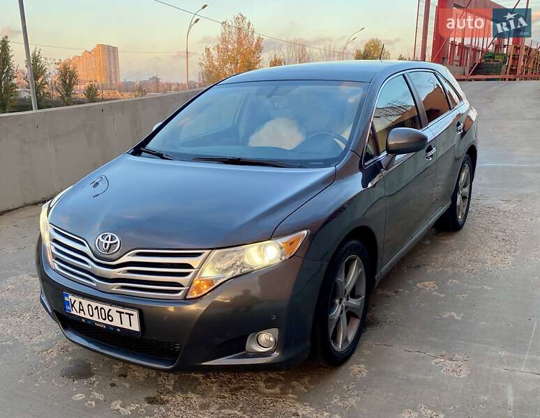 2011 toyota venza