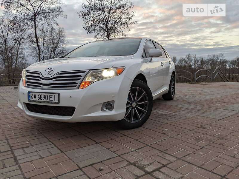 2011 toyota venza