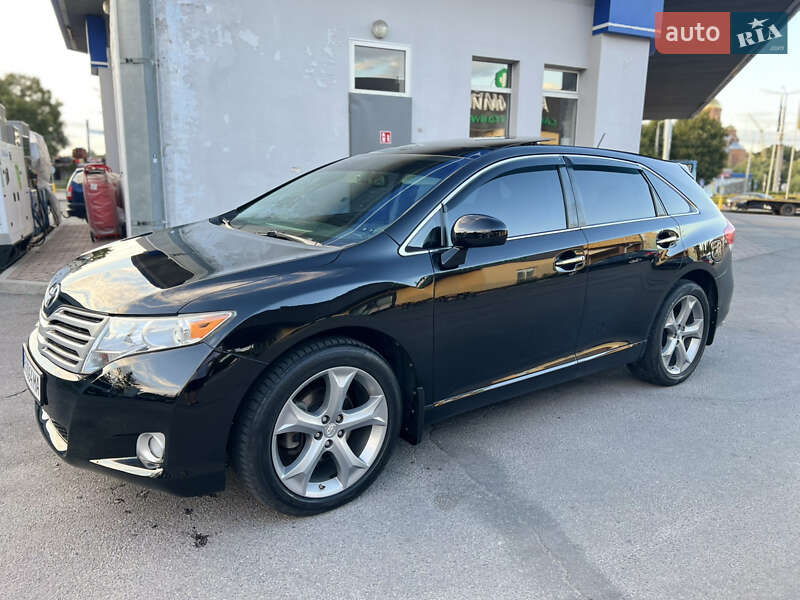 2010 toyota venza