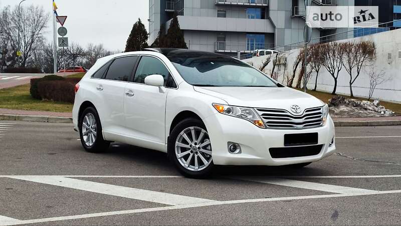 2010 toyota venza