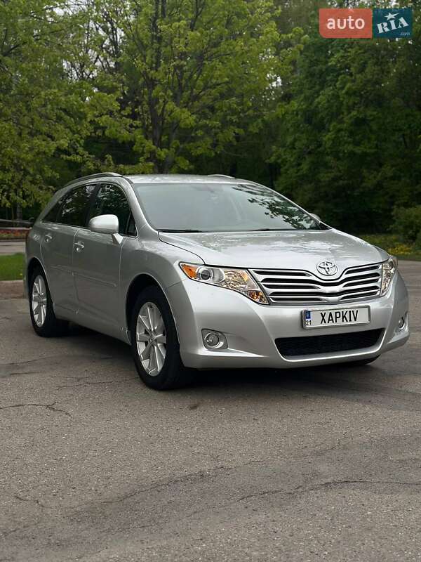 2011 toyota venza