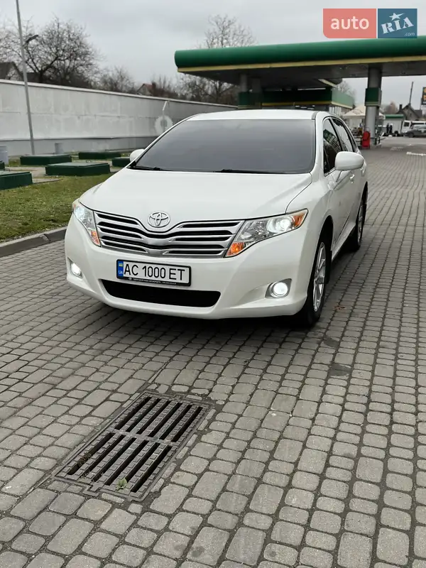 2011 toyota venza