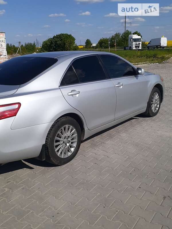 2008 toyota camry