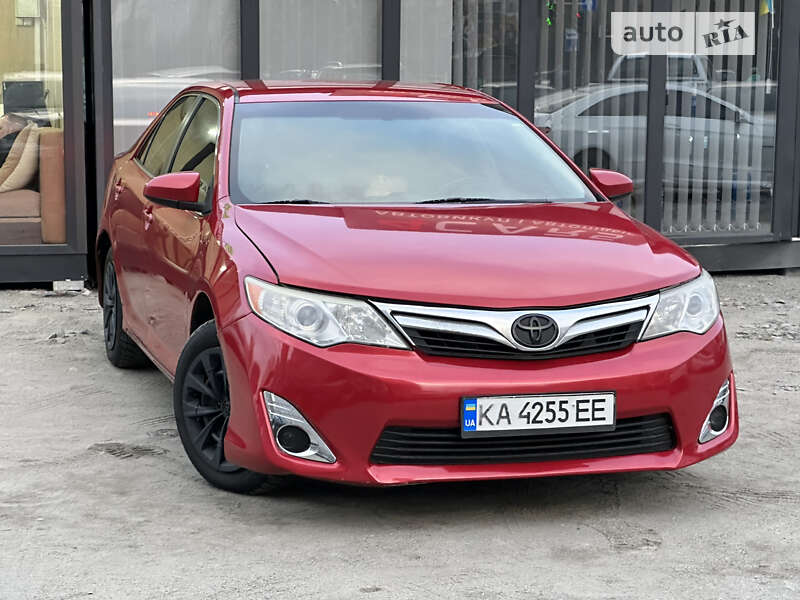 2013 toyota camry
