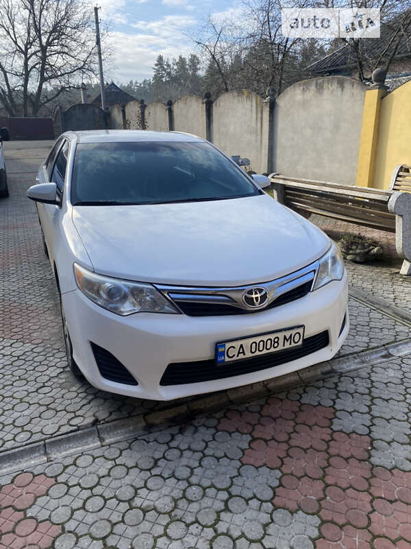 2013 toyota camry