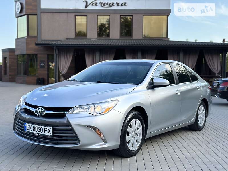 2015 toyota camry