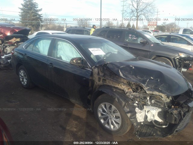 2016 toyota camry