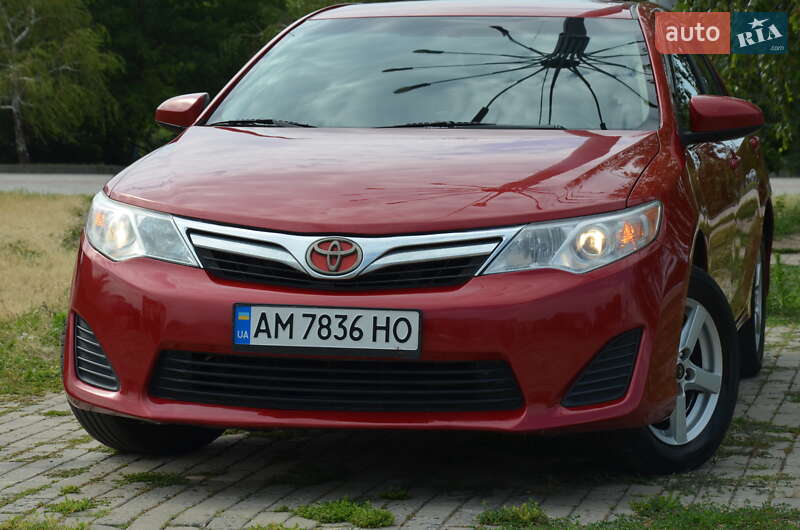 2014 toyota camry