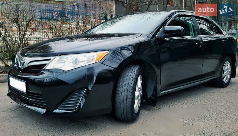 2013 toyota camry