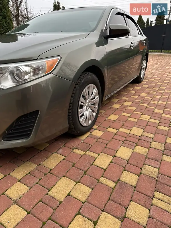 2013 toyota camry