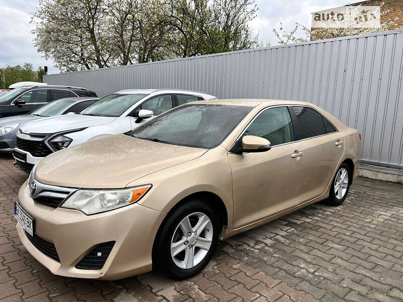 2011 toyota camry