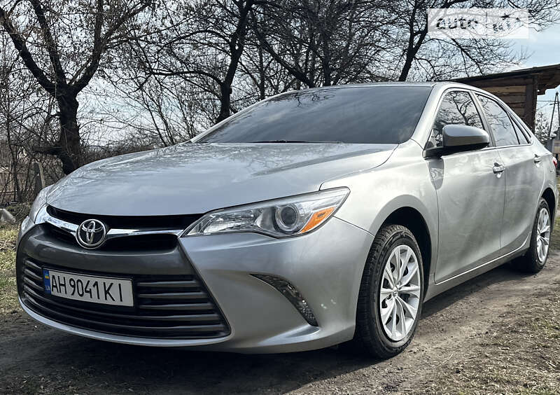 2016 toyota camry
