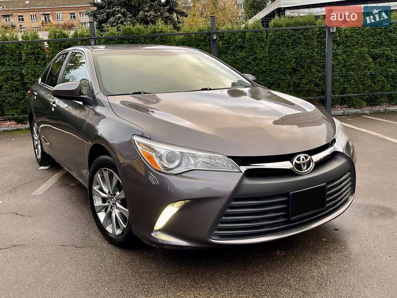 2015 toyota camry