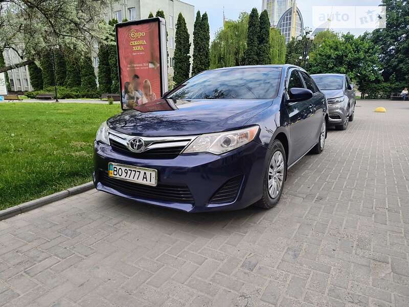 2014 toyota camry