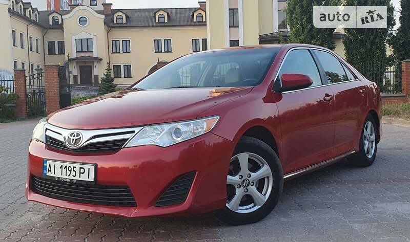 2012 toyota camry