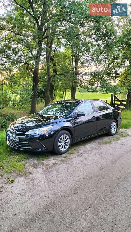2016 toyota camry