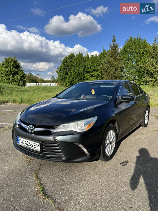 2016 toyota camry