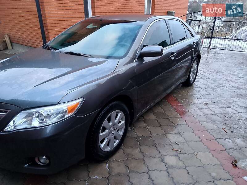 2011 toyota camry