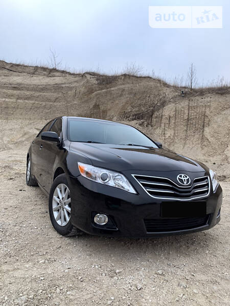 2010 toyota camry