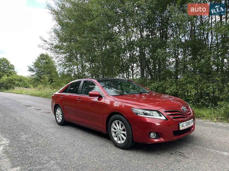 2011 toyota camry