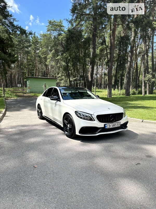 2015 MERCEDES-BENZ C-Class