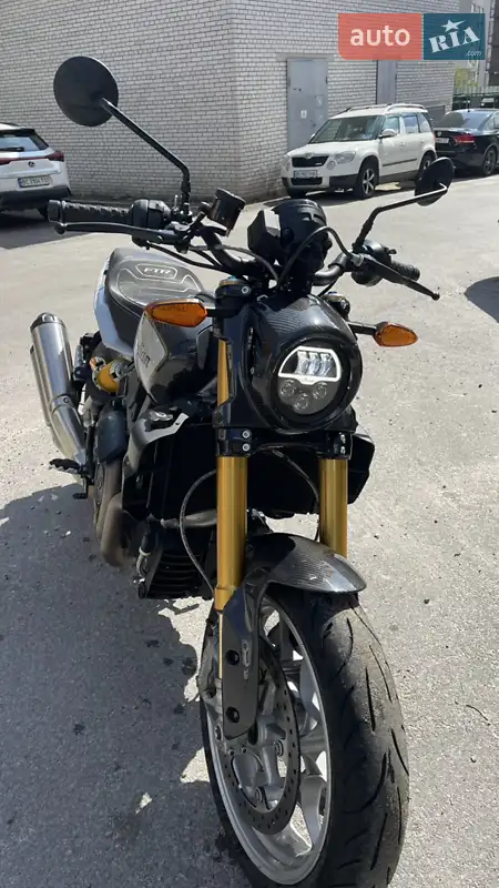 2023 indian ftr1200