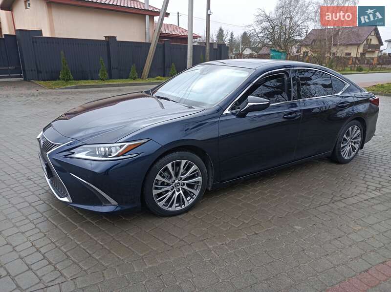2019 lexus es