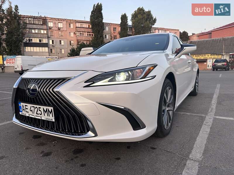 2020 lexus es 300h