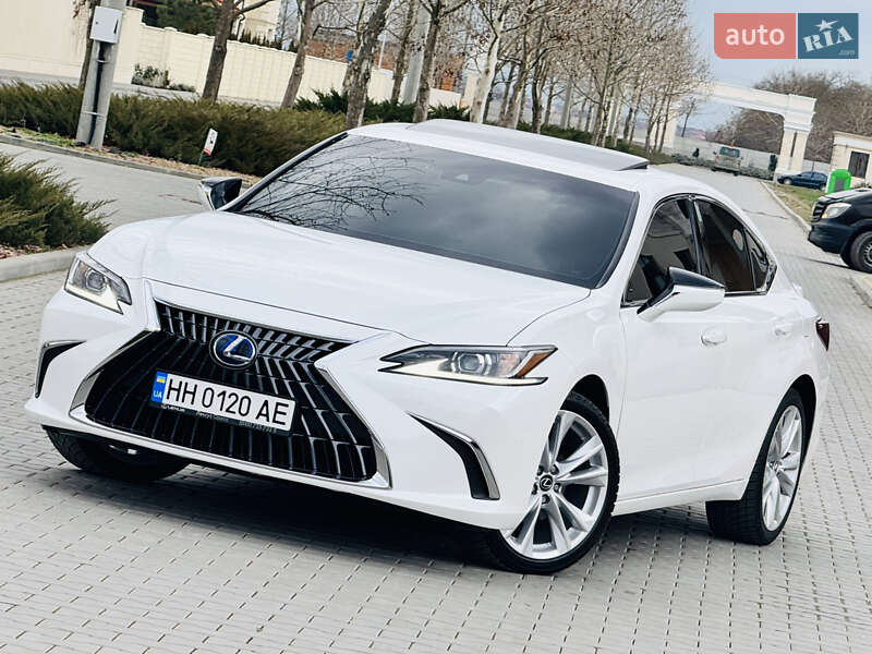 2022 lexus es