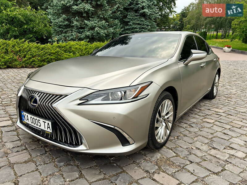 2021 lexus es 300h