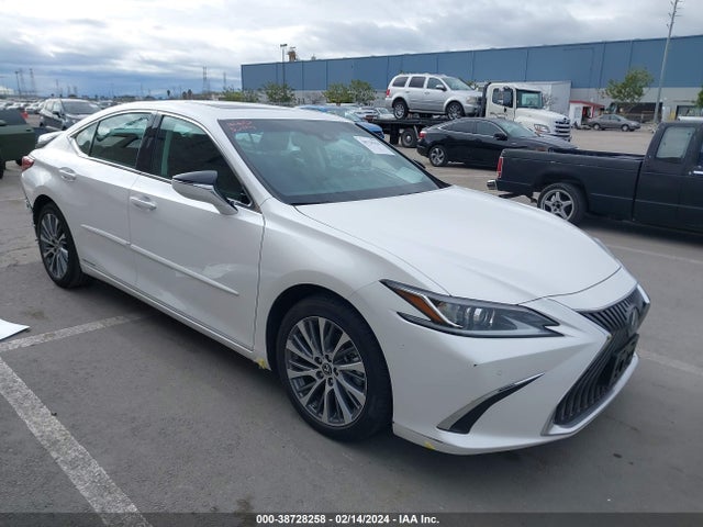 2021 lexus es 300h